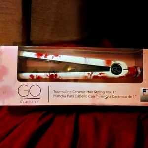 fhi heat tourmaline ceramic hair styling flat iron . New unopened floral limt ed